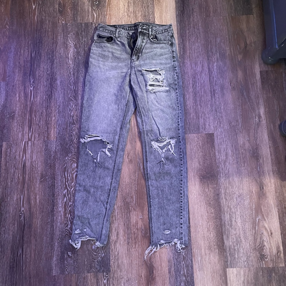 American Eagle Mom Jeans
